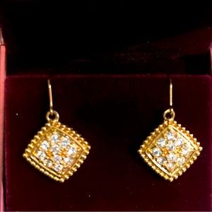 Gold earrings